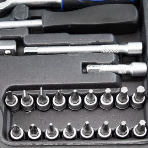 ZESTAW NARZEDZI 94 EL