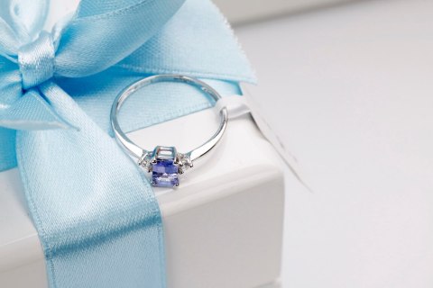 Złoty pierścionek PBD1922T - Diament