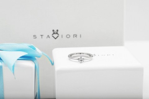 Złoty pierścionek PBD4409 - Diament