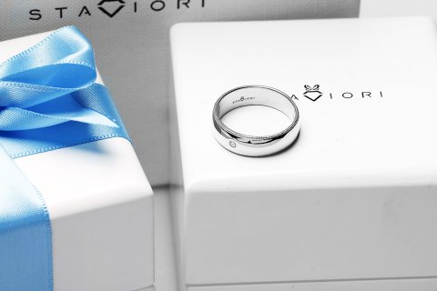 Złota obrączka OBD4079 - Diament