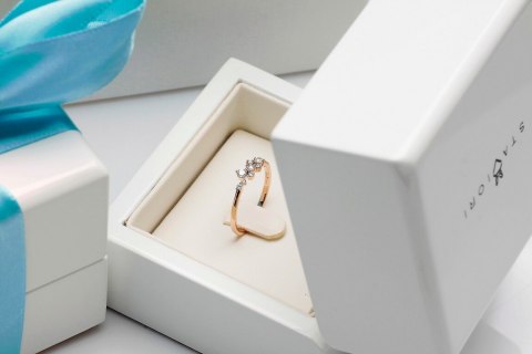 Złoty pierścionek PZD5400 - Diament