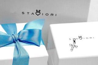 Złoty wisiorek WBD1668 - Diament