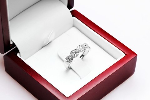 Złoty pierścionek PBD3426 - Diament