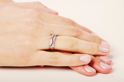 Złoty pierścionek PBD4053 - Diament