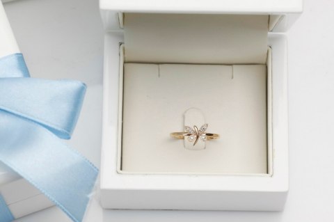 Złoty pierścionek PXD1891 - Diament