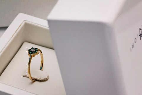 Złoty pierścionek PZD1171 - Diament