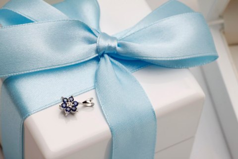 Złoty wisiorek WBD0745 - Diament