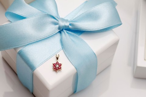 Złoty wisiorek WZD1169 - Diament