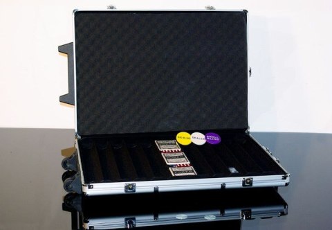 Walizka aluminiowa na 1000 szt żetonów z akcesoriami Trolley