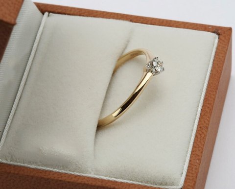 Złoty pierścionek PXD1935 - Diament