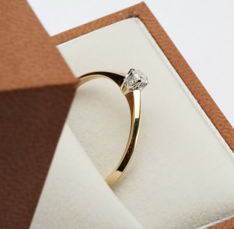 Złoty pierścionek PXD1935 - Diament