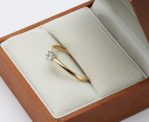 Złoty pierścionek PXD1935 - Diament