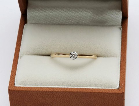 Złoty pierścionek PXD1935 - Diament