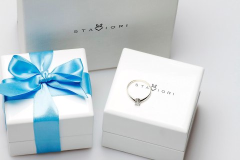 Złoty pierścionek PXD4837 - Diament