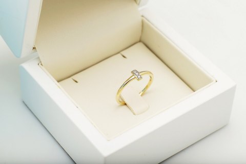 Złoty pierścionek PZD5993 - Diament