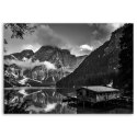 Obraz na płótnie, Domek nad górskim jeziorem - czarno-biały - 120x80