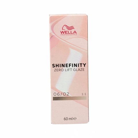 Koloryzacja permanentna Wella Shinefinity color Nº 06/02 60 ml (60 ml)