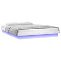 Rama łóżka z LED, biała, 180x200 cm, Super King, lite drewno