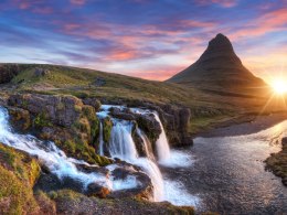 Obraz Wieloczęściowy Góra Kirkjufell Z Wodospadami