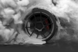 Obraz Wieloczęściowy Koło Samochodu W Chmurze Dymu 3D