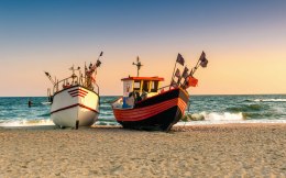 Obraz Wieloczęściowy Łodzie Rybackie Na Plaży