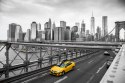 Fototapeta Taxi Crossing Brooklyn Bridge