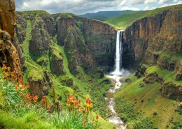 Obraz Na Płótnie Majestatyczny Wodospad W Lesotho