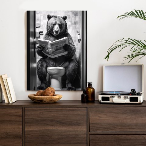 Plakat Czarno-Biały Niedźwiedź W Toalecie