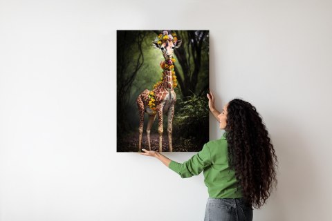 Plakat Młoda Żyrafa Z Nakryciem Z Kolorowych Kwiatów Dżungli