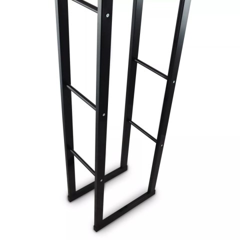 Stojak kominkowy wykonany z wytrzymałej stali dopasowany do stylu wnetrza