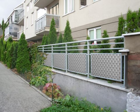 Taśma ogrodzeniowa 50mb Thermoplast® CLASSIC LINE 4,75cm SZARA