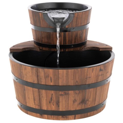 Fontanna ogrodowa - fontanna z dwoma drewnianymi wiaderkami