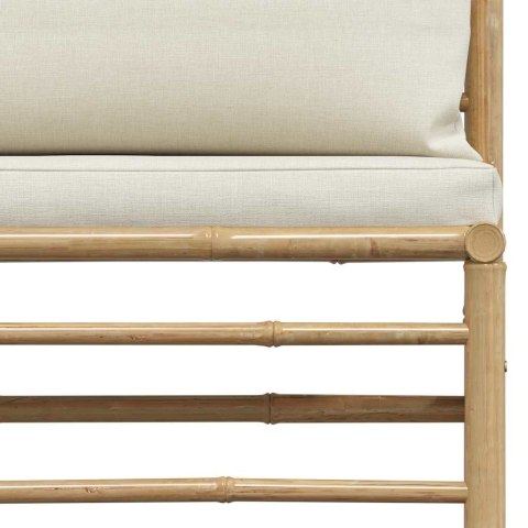 Ogrodowa sofa środkowa, śmietankowe poduszki, bambus