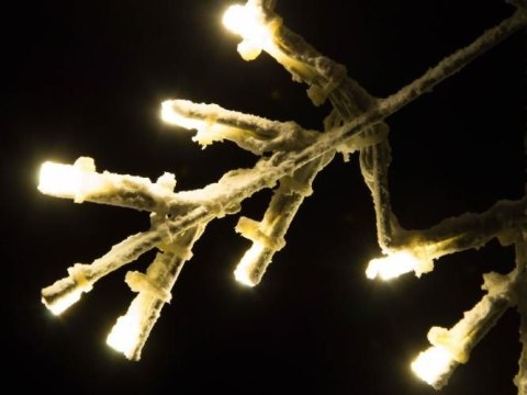 Świąteczna LED dekoracja - płatek śniegu, 30 cm, ciepła biel