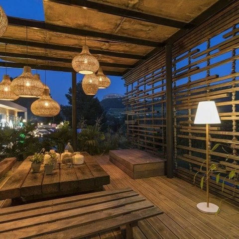 Lampa słoneczna Lumisky Biały