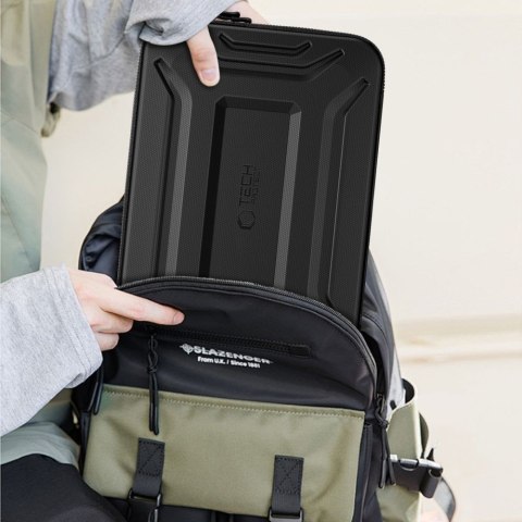 Pokrowiec etui usztywniane wodoodporne na laptopa 15-16'' - czarny