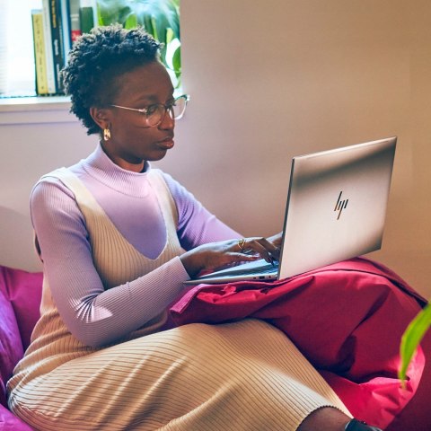 HP ZBook Firefly 14 G11 Ultra 7 165U 14.0"WUXGA IPS 800nits HP Sure View AG 32GB DDR5 5600 SSD1TB Arc Cam 5 MPx 56Wh W11Pro 3Y O