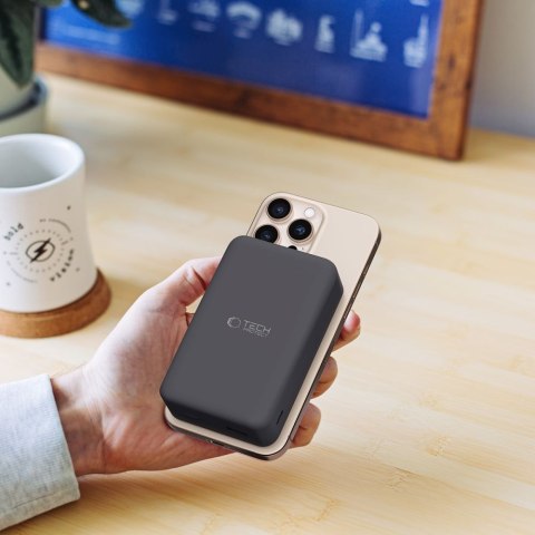 Powerbank 20000mAh z MagSafe kablem USB-C 30 cm - czarny