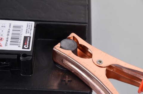 Tester obciążeniowy do akumulatorów samochodowych, LED