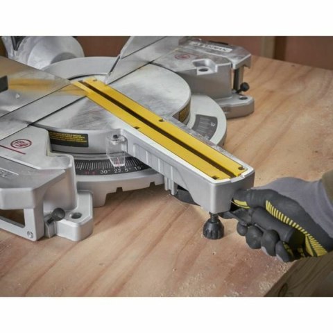 Piła koronowa Stanley SM1800-QS