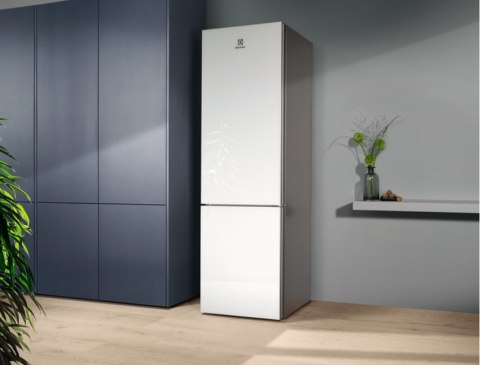 Chłodziarko-zamrażarka ELECTROLUX LNT7ME36G2 (WYPRZEDAŻ)