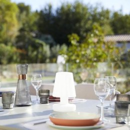 Lampa słoneczna Lumisky Biały