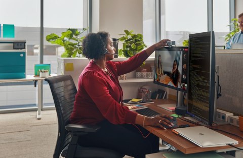 Poly Blackwire 3320 Stereo USB-C Headset +USB-C/A Adapter 8X219AA