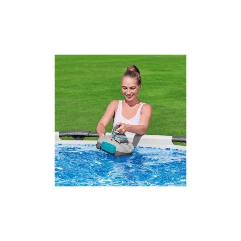 Automatyczne urządzenia czyszczące do basenów Bestway