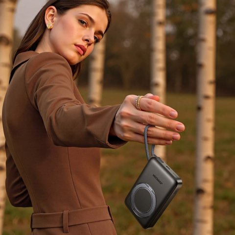 Powerbank indukcyjny 3w1 10000mAh 22.5W z wbudowanym kablem MagSafe - czarny