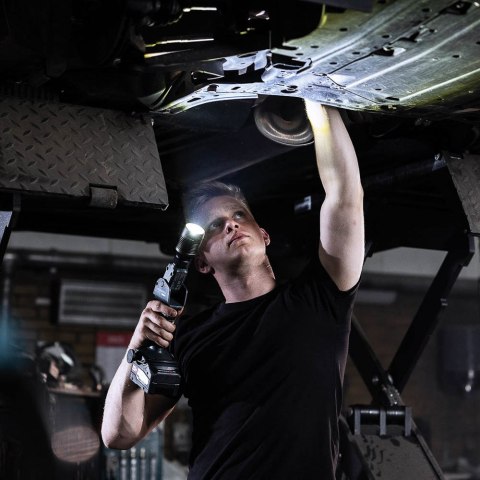 Akumulatorowa lampa robocza z wieloma wymiennymi głowicami MULTILIGHT BODY 03.5696C